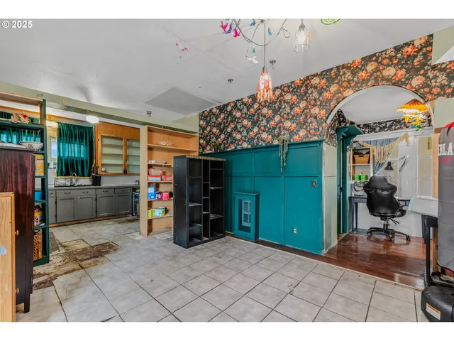 $299,000 | 2026 C Street, Washougal, WA 98671