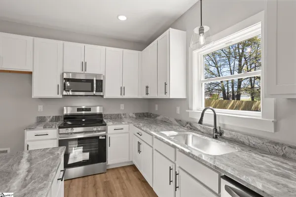 $439,900 | 195 Pine Drive, Greer, SC 29651