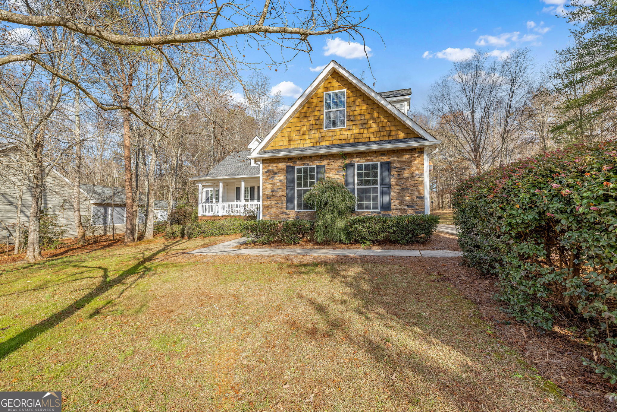 274 Hopes Circle Demorest, GA 30535 - Photo 30 of 53 a front view of a house with a yard
