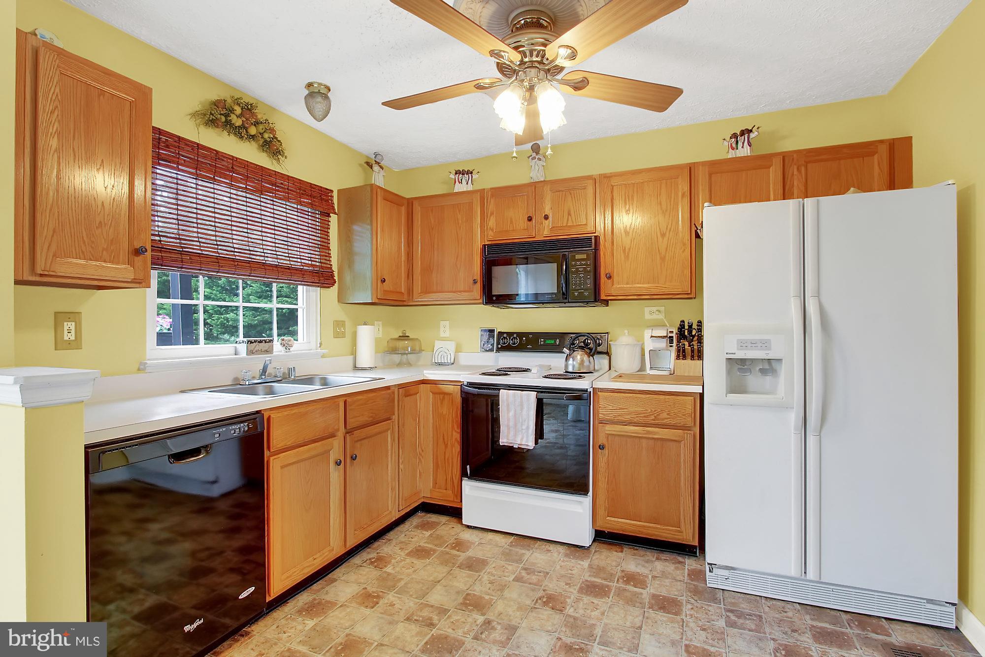 628 Otter Creek Road Edgewood, MD 21040 - Photo 5 of 26 Kitchen