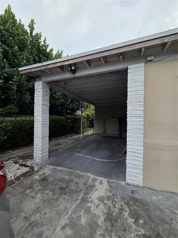 $3,948 | 12220 Northeast Miami Place, North Miami, FL 33161