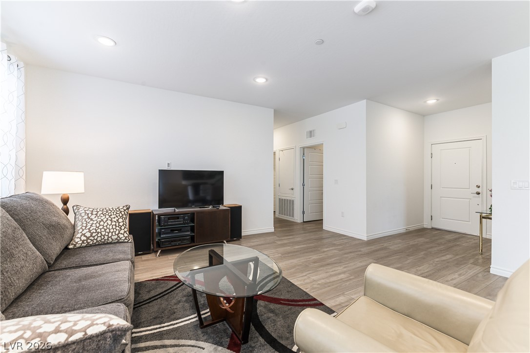 2555 Hampton Road, Unit 2308 Henderson, NV 89052 - Photo 18 of 34 Gallery Image 18