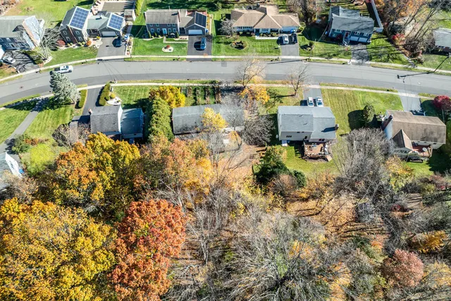 $415,000 | 132 Hollyberry Lane, Plainville, CT 06062