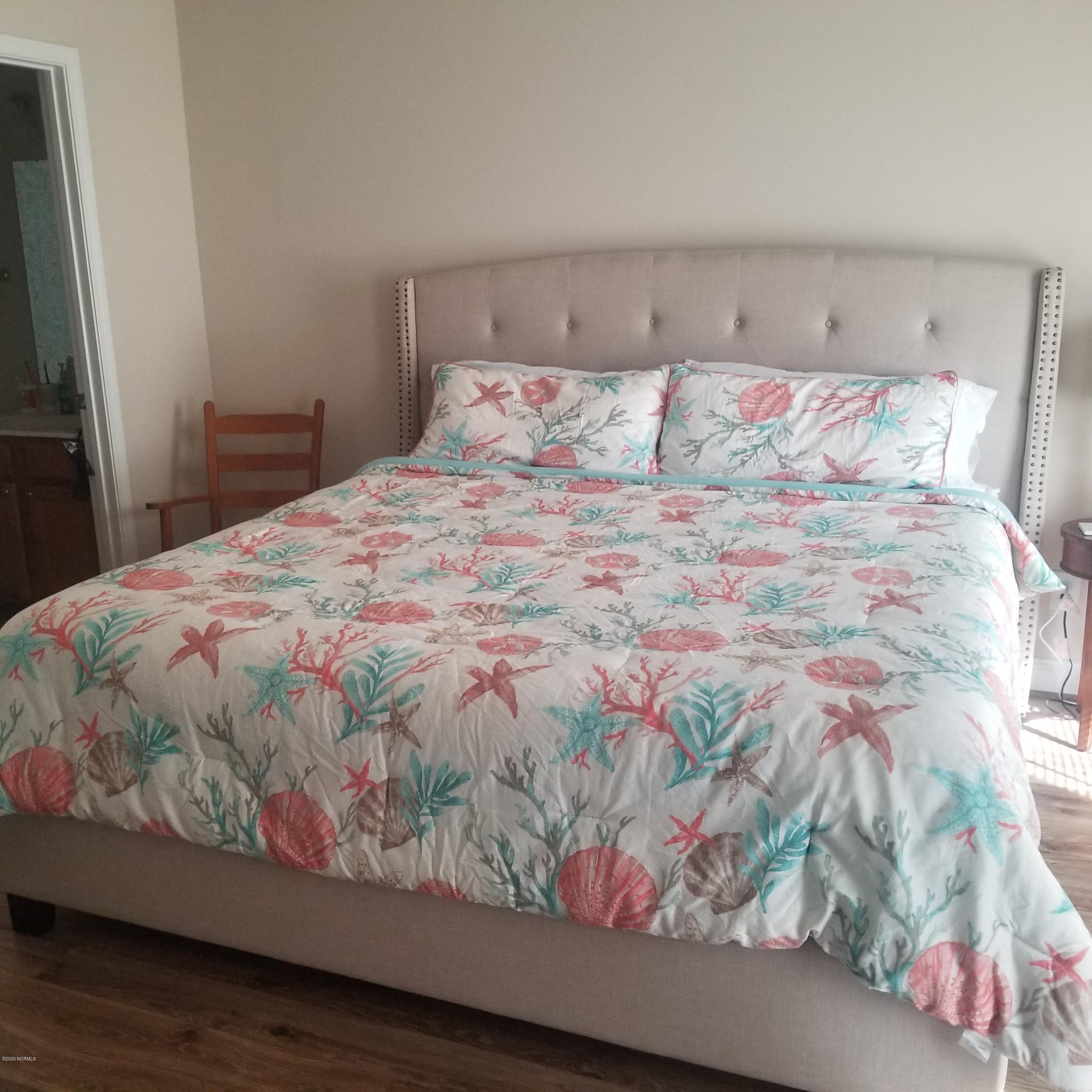 2210 Mayberry Loop Road, Unit B Morehead City, NC 28557 - Photo 9 of 16 principle bedroom