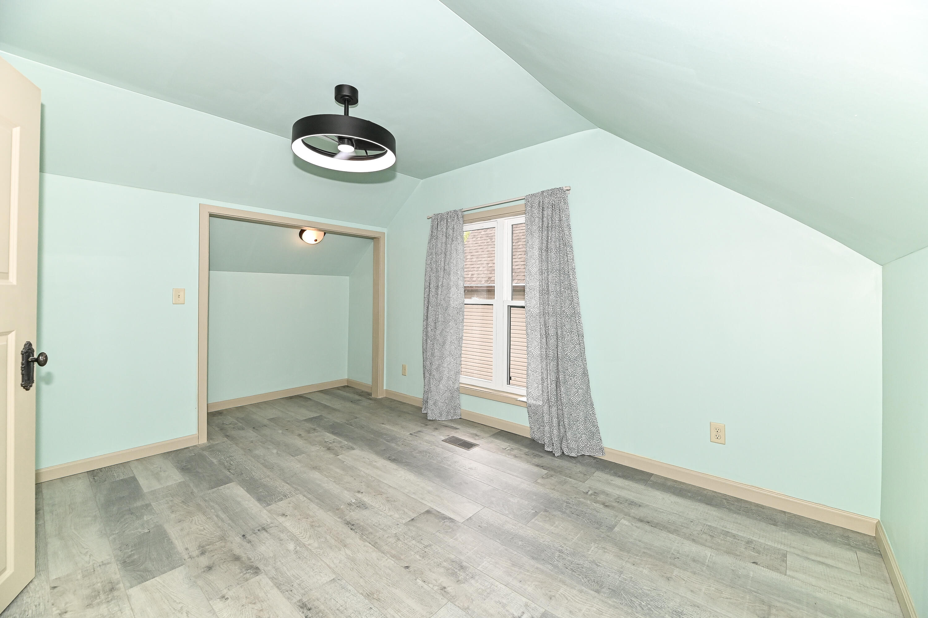 1212 Highland Avenue Racine, WI 53403 - Photo 18 of 33 Highland-28