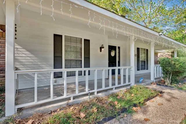$229,000 | 2412 Somersworth Drive, Shreveport, LA 71118
