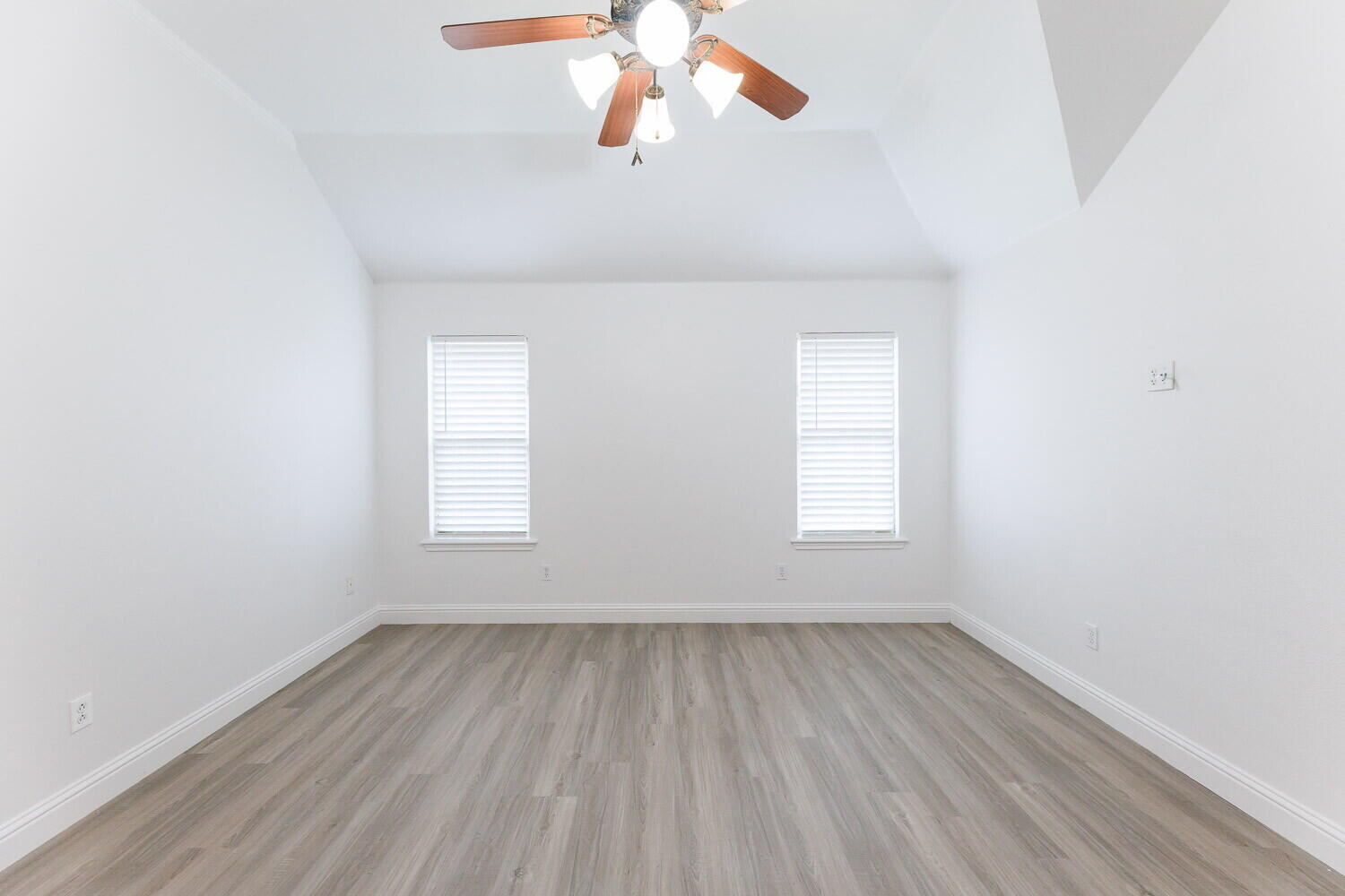 5908 95th Street Lubbock, TX 79424 - Photo 24 of 45 an empty room with a window