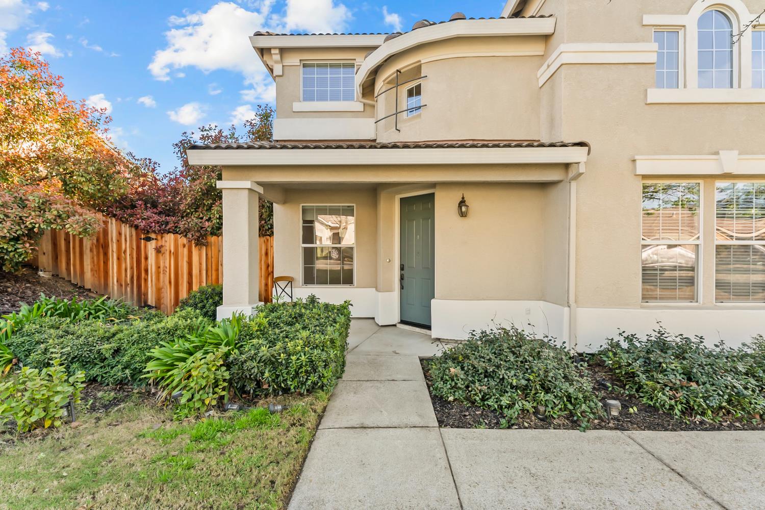 4285 Crazy Horse Road Cameron Park, CA 95682 - Photo 14 of 91 a front view of a house with garden