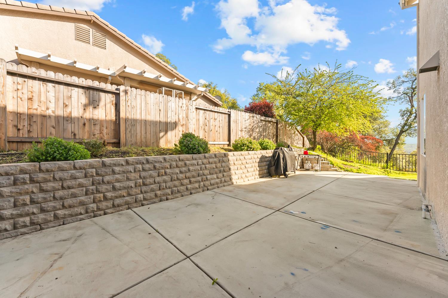 4285 Crazy Horse Road Cameron Park, CA 95682 - Photo 90 of 91 a view of a pathway of a building