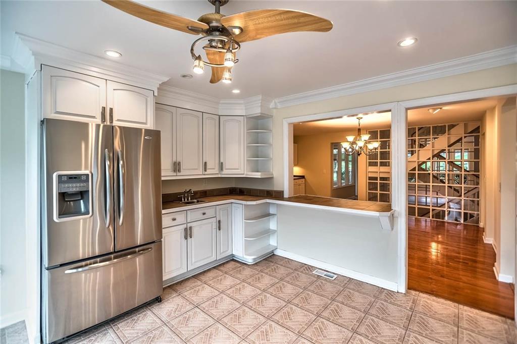 4466 Middle Road Allison Park, PA 15101 - Photo 12 of 24 Gallery Image 12