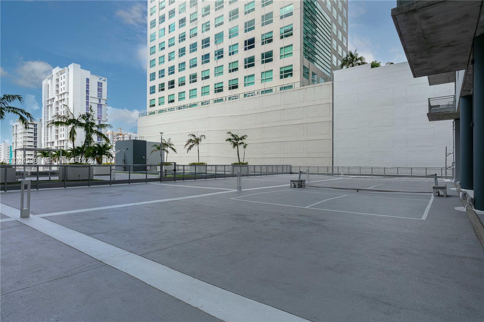 690 Southwest 1st Court, Unit PHII17 Miami, FL 33130 - Photo 30 of 37