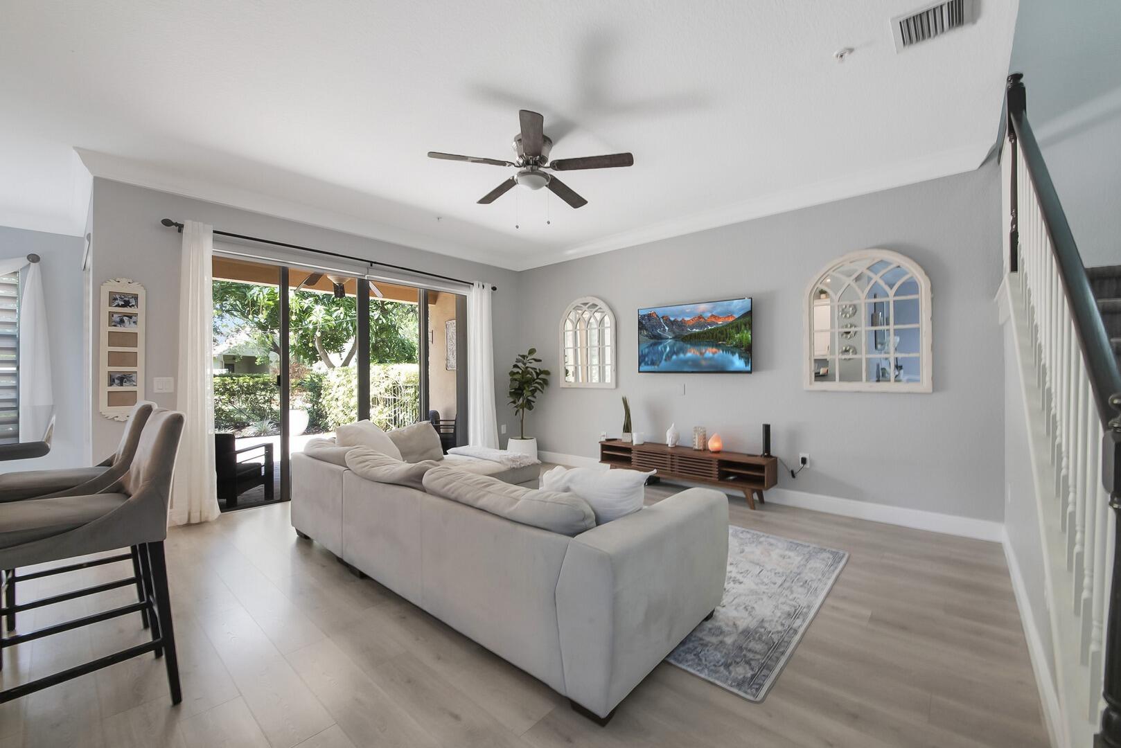 7673 Spatterdock Drive Boynton Beach, FL 33437 - Photo 5 of 50 Living Room