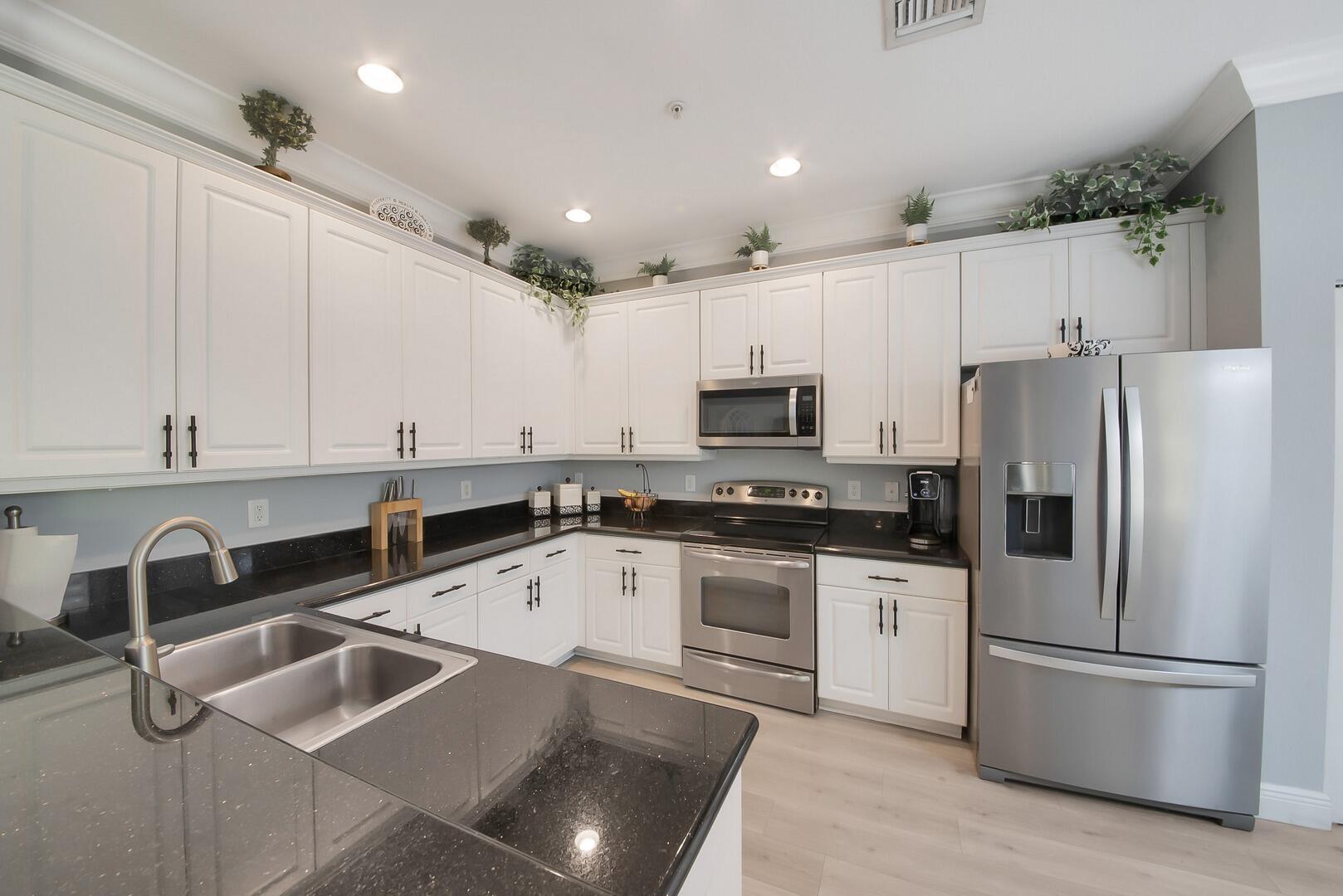 7673 Spatterdock Drive Boynton Beach, FL 33437 - Photo 9 of 50 Open Kitchen