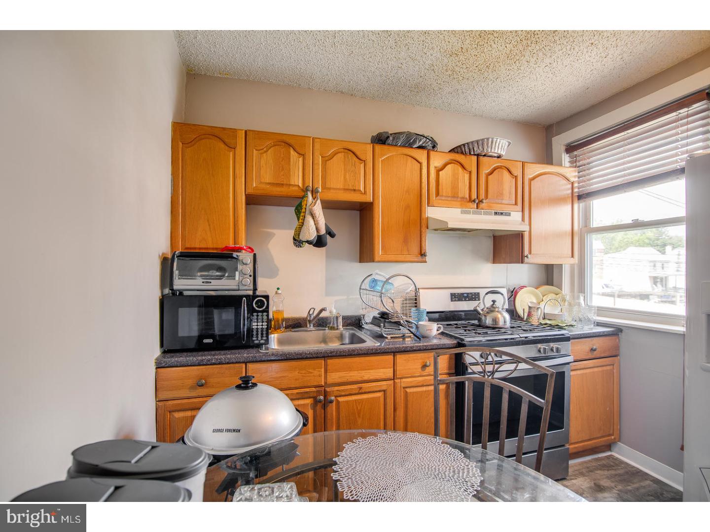 4207 Decatur Street Philadelphia, PA 19136 - Photo 9 of 18 Kitchen