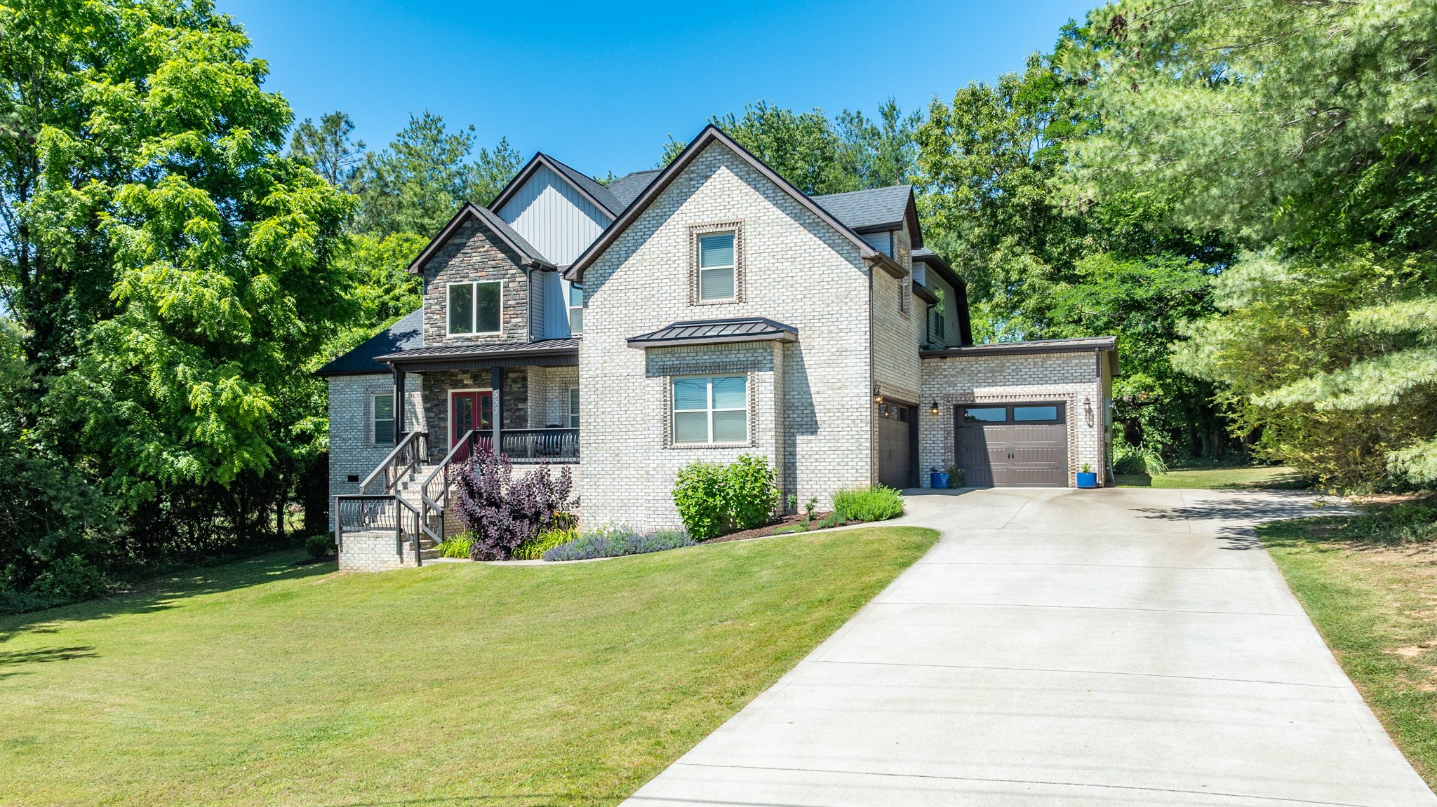652 Vaughan Road Clarksville, TN 37043 - Photo 2 of 72 Gallery Image 2