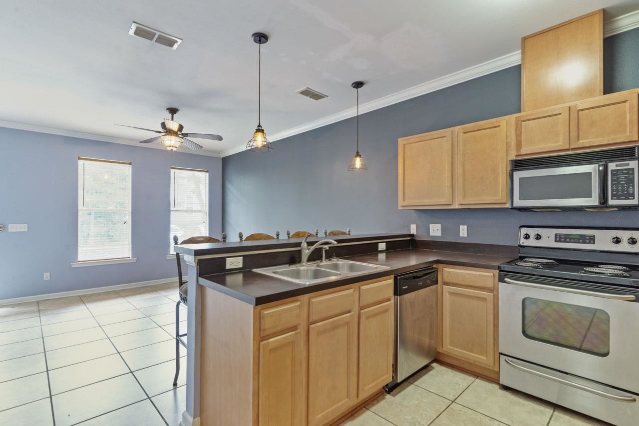 1417 Pullen Road, Unit 306 Tallahassee, FL 32303 - Photo 5 of 20 Gallery Image 5