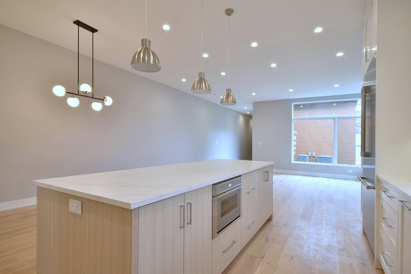 274 North Addison Avenue Elmhurst, IL 60126 - Photo 13 of 57