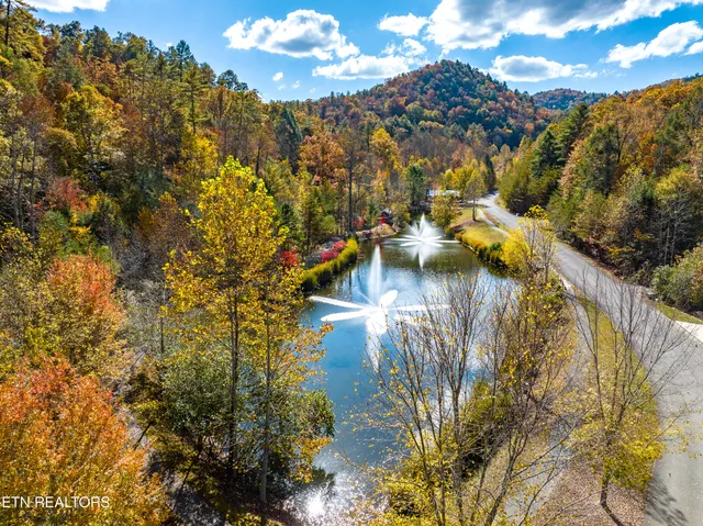 $1,199,000 | 453 Mountain John Loop, Townsend, TN 37882