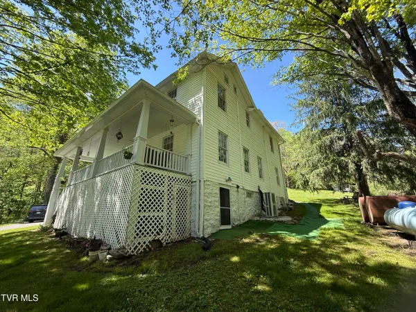 $199,000 | 5912 Dunbar Road, Appalachia, VA 24216