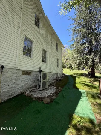 $199,000 | 5912 Dunbar Road, Appalachia, VA 24216