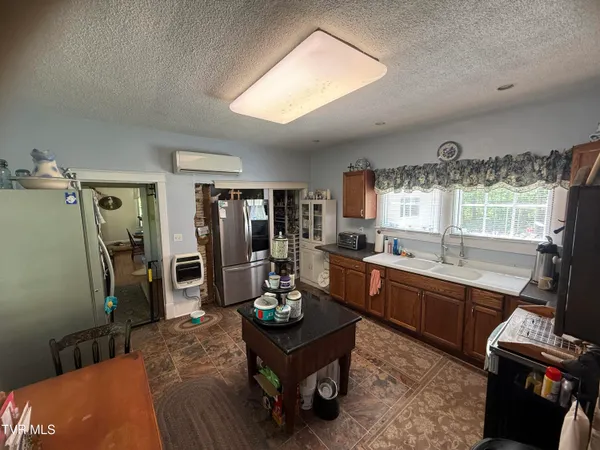 $199,000 | 5912 Dunbar Road, Appalachia, VA 24216