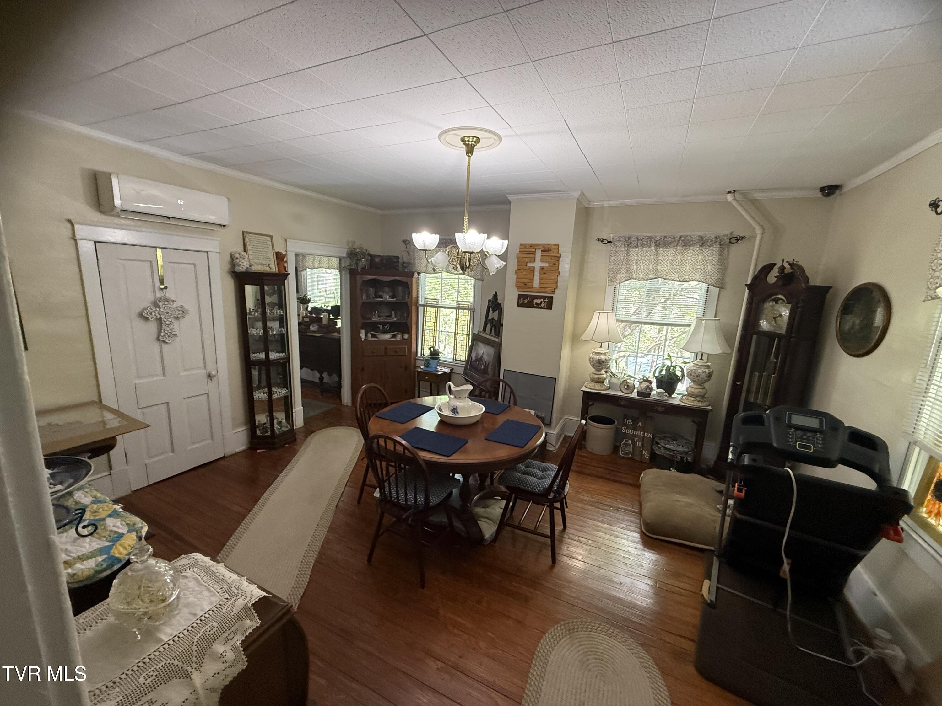 5912 Dunbar Road Appalachia, VA 24216 - Photo 6 of 27 Dining Room