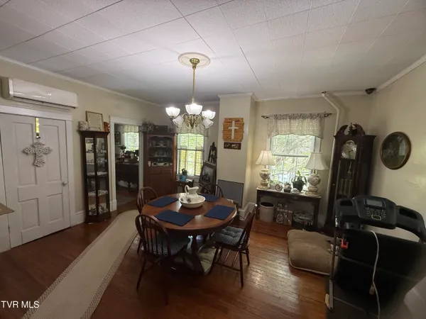 $199,000 | 5912 Dunbar Road, Appalachia, VA 24216