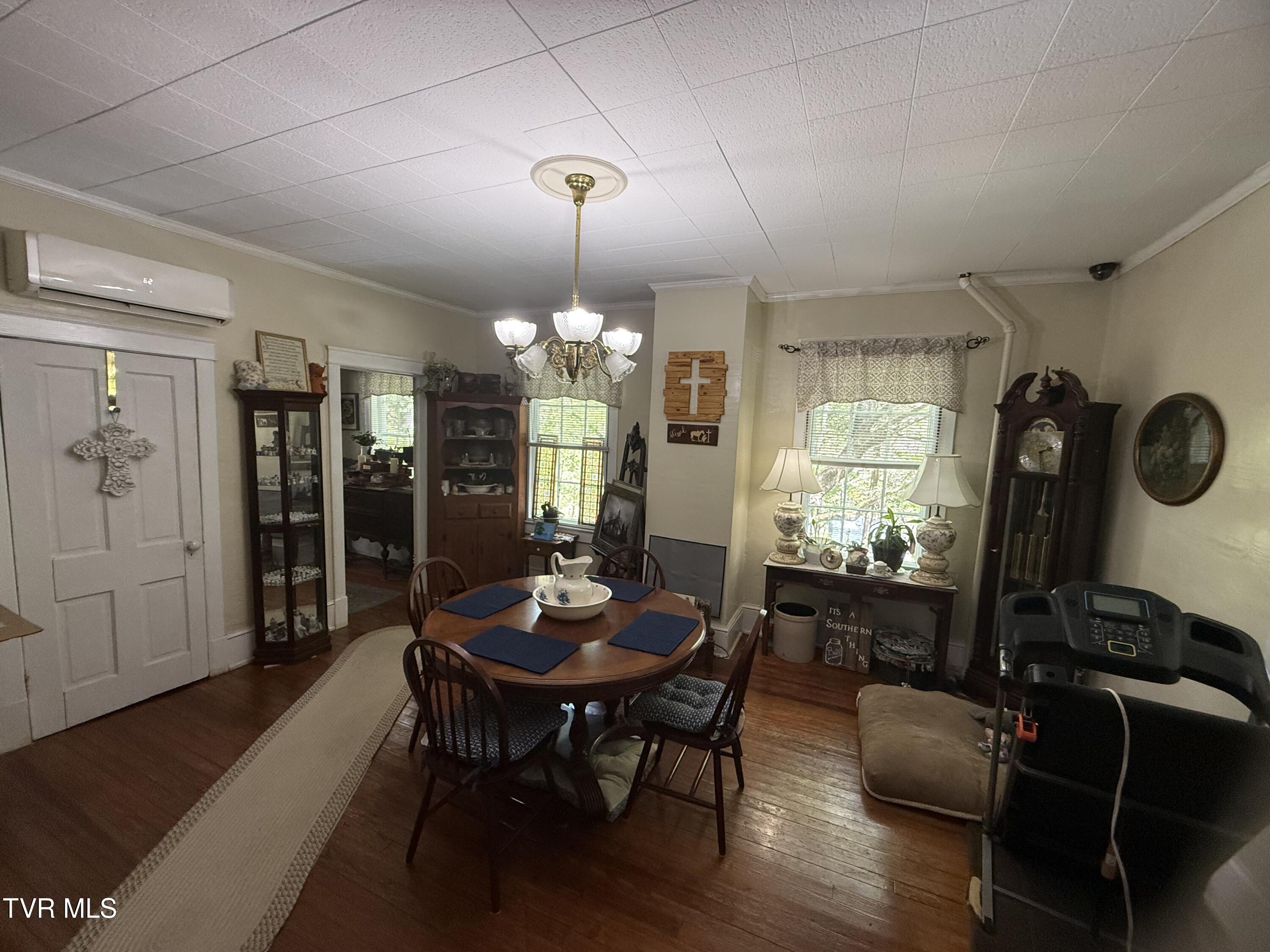5912 Dunbar Road Appalachia, VA 24216 - Photo 7 of 27 Dining Room