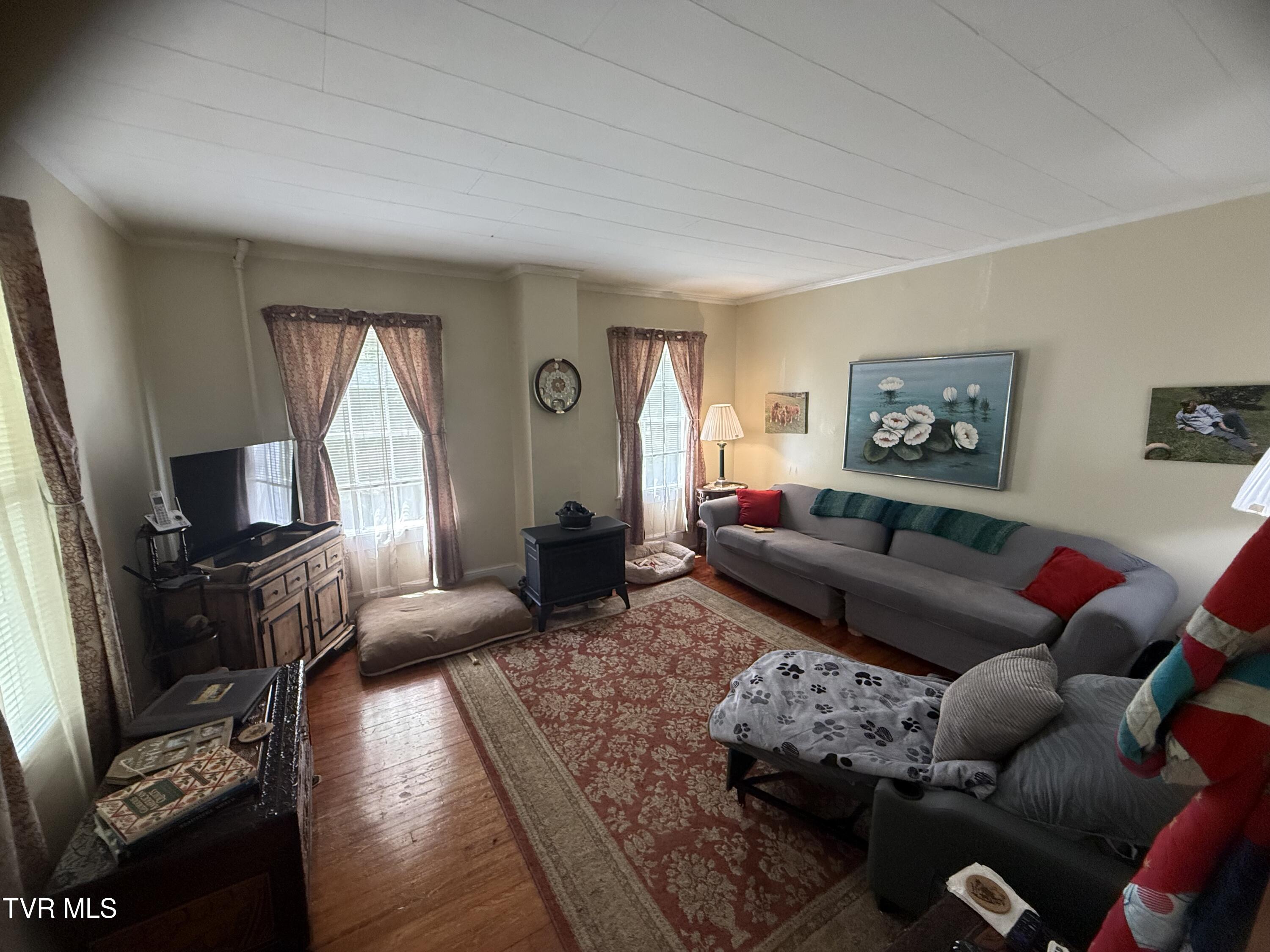 5912 Dunbar Road Appalachia, VA 24216 - Photo 10 of 27 Living Room