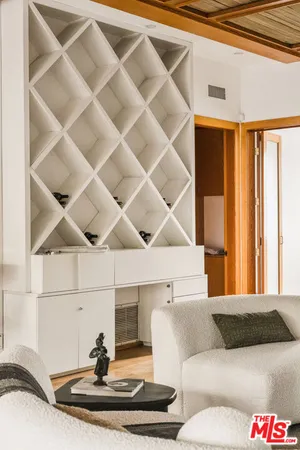 $2,250,000 | 120 Pacific Avenue, Venice, CA 90291