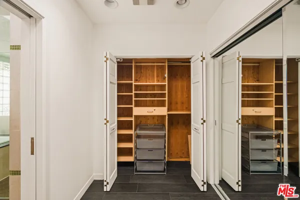 $2,250,000 | 120 Pacific Avenue, Venice, CA 90291
