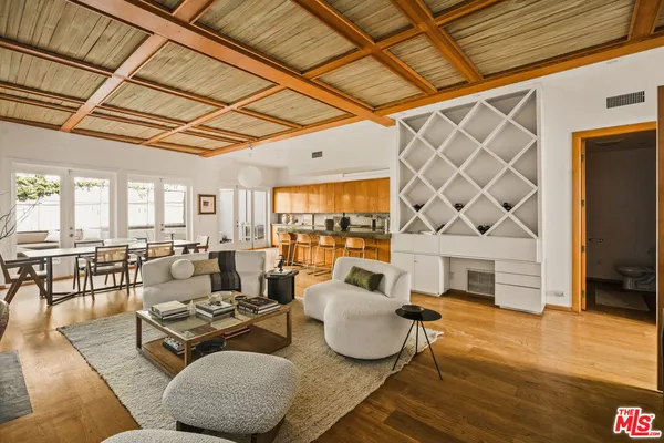 $2,250,000 | 120 Pacific Avenue, Venice, CA 90291
