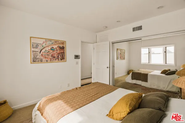 $2,250,000 | 120 Pacific Avenue, Venice, CA 90291