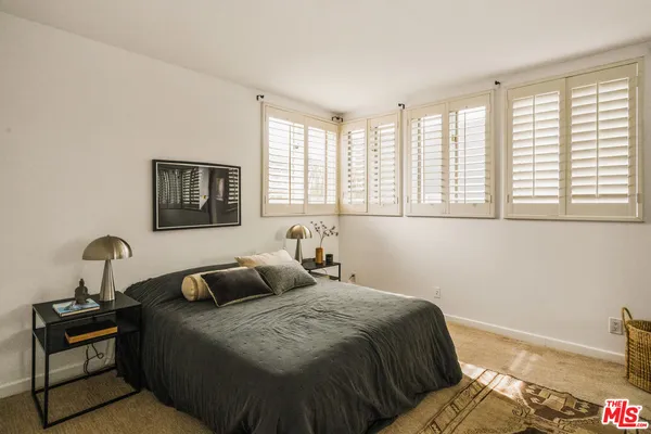 $2,250,000 | 120 Pacific Avenue, Venice, CA 90291