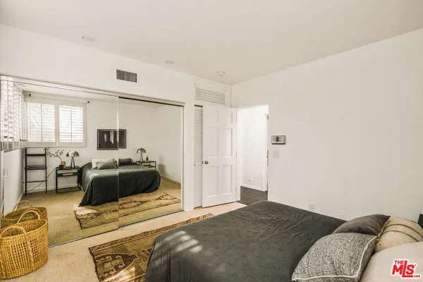 $2,250,000 | 120 Pacific Avenue, Venice, CA 90291