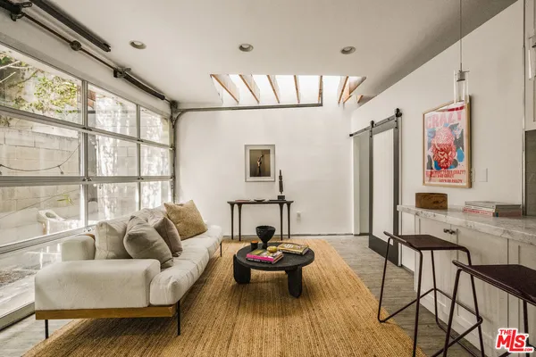 $2,250,000 | 120 Pacific Avenue, Venice, CA 90291