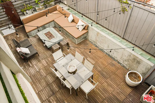 $2,250,000 | 120 Pacific Avenue, Venice, CA 90291