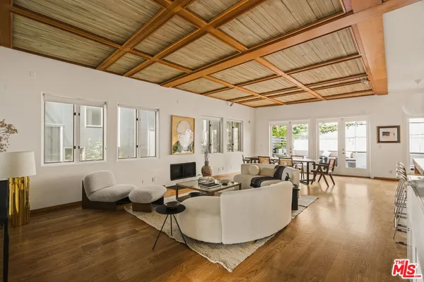 $2,250,000 | 120 Pacific Avenue, Venice, CA 90291