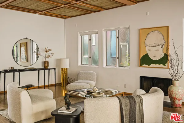 $2,250,000 | 120 Pacific Avenue, Venice, CA 90291