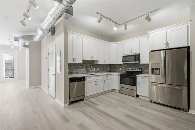 $329,900 | 5300 Peachtree Road, Unit 2510, Atlanta, GA 30341