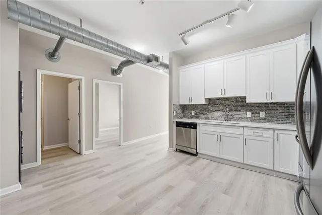 $329,900 | 5300 Peachtree Road, Unit 2510, Atlanta, GA 30341