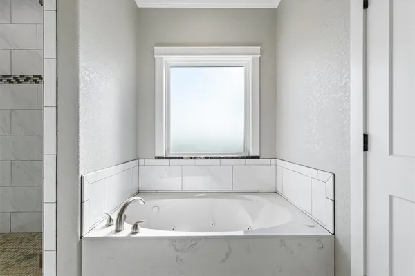 $699,900 | 324 Compton Road, Crawford, TX 76638