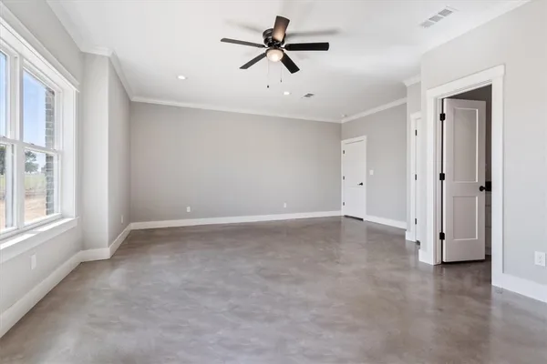 $699,900 | 324 Compton Road, Crawford, TX 76638