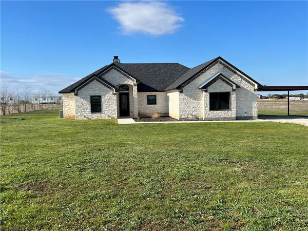 $699,900 | 324 Compton Road, Crawford, TX 76638