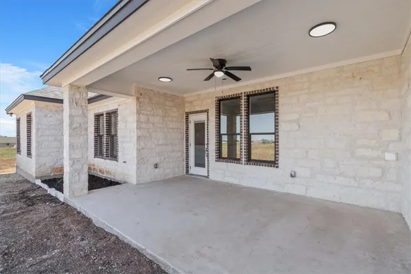 $699,900 | 324 Compton Road, Crawford, TX 76638