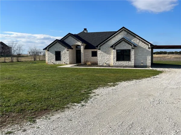 $699,900 | 324 Compton Road, Crawford, TX 76638