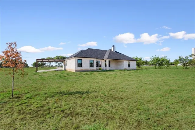 $699,900 | 324 Compton Road, Valley Mills, TX 76689