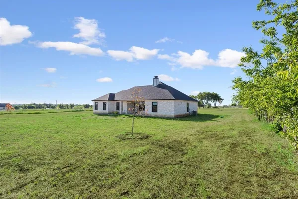 $699,900 | 324 Compton Road, Crawford, TX 76638