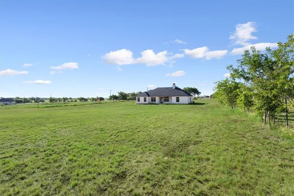 $699,900 | 324 Compton Road, Crawford, TX 76638