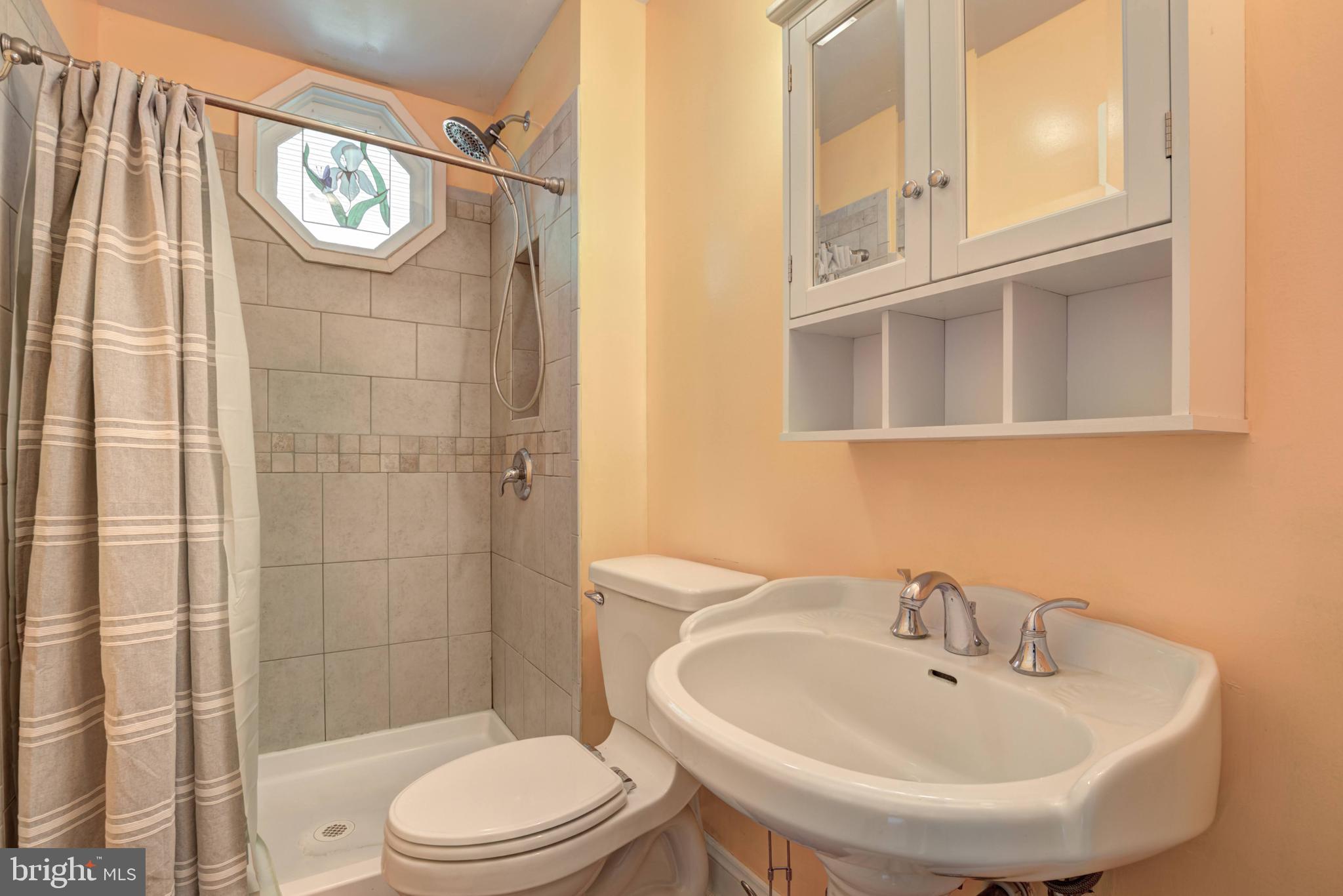 7433 Clifton Road Clifton, VA 20124 - Photo 14 of 98 Gallery Image 14